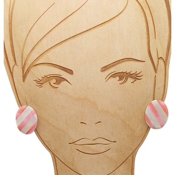 Vintage Oval Mother of Pearl & Pink Shell Striped Inlay Stud Earrings - Picture 1 of 4